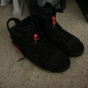 Jordan 6’s Men’s 8.5 Red and Black